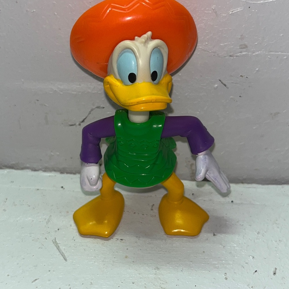 Vintage 1993 Donald Duck Epcot Center